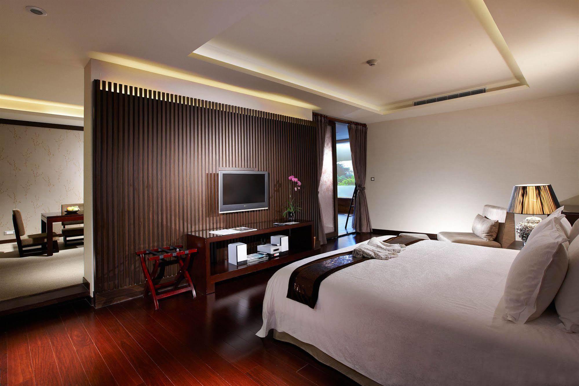 Spring Hill Resort Tianliao Exteriör bild